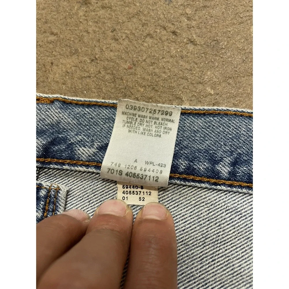 Levis 550‎ Jeans Mens 36x30 Light Wash Blue Relaxed Tapered Zip Fly Distressed